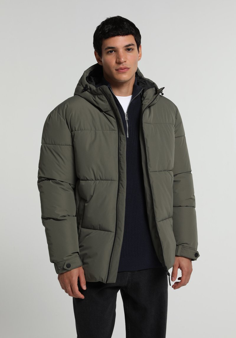 Imagine a Jacheta Verde Regular Fit