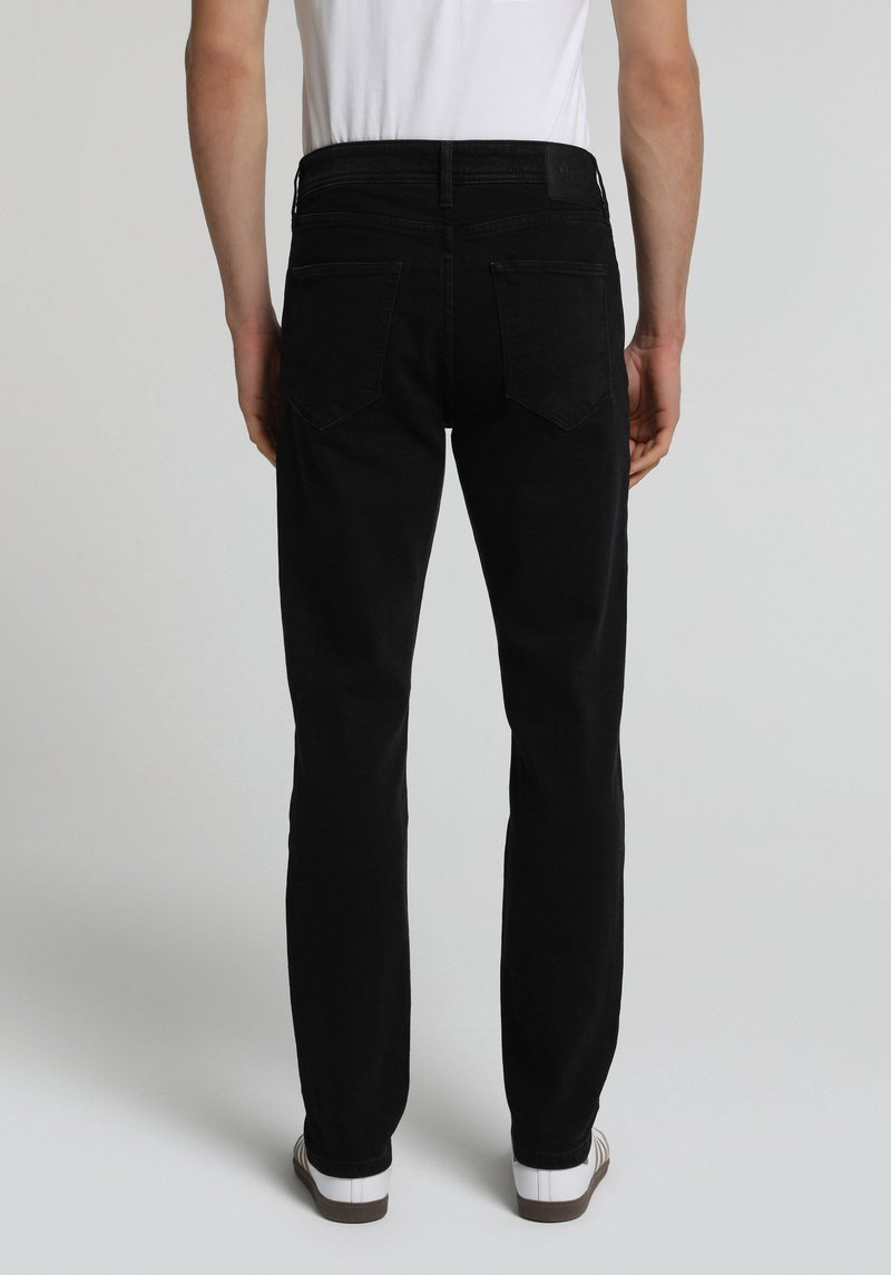 Imagine a Pantaloni  Negru Dublu Straight Fit 044 Karl