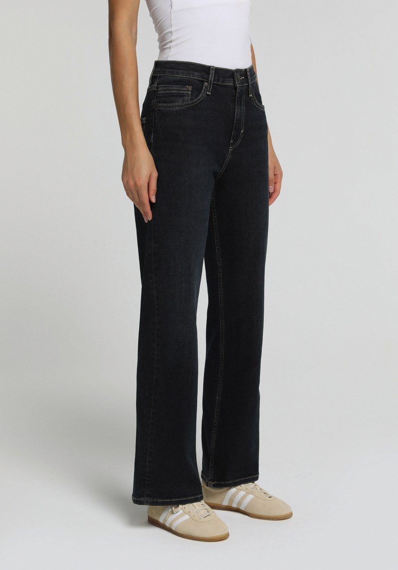 Imagine a Pantaloni Supravopsire Loose Straight Fit 800 Lina