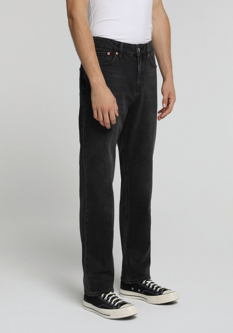 Imagine a Pantaloni Denim Negru Loose Straight Fit 046 Marco