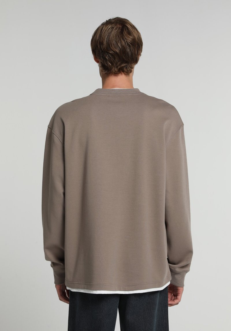 Imagine a Hanorac / Bluza Maro Regular Fit