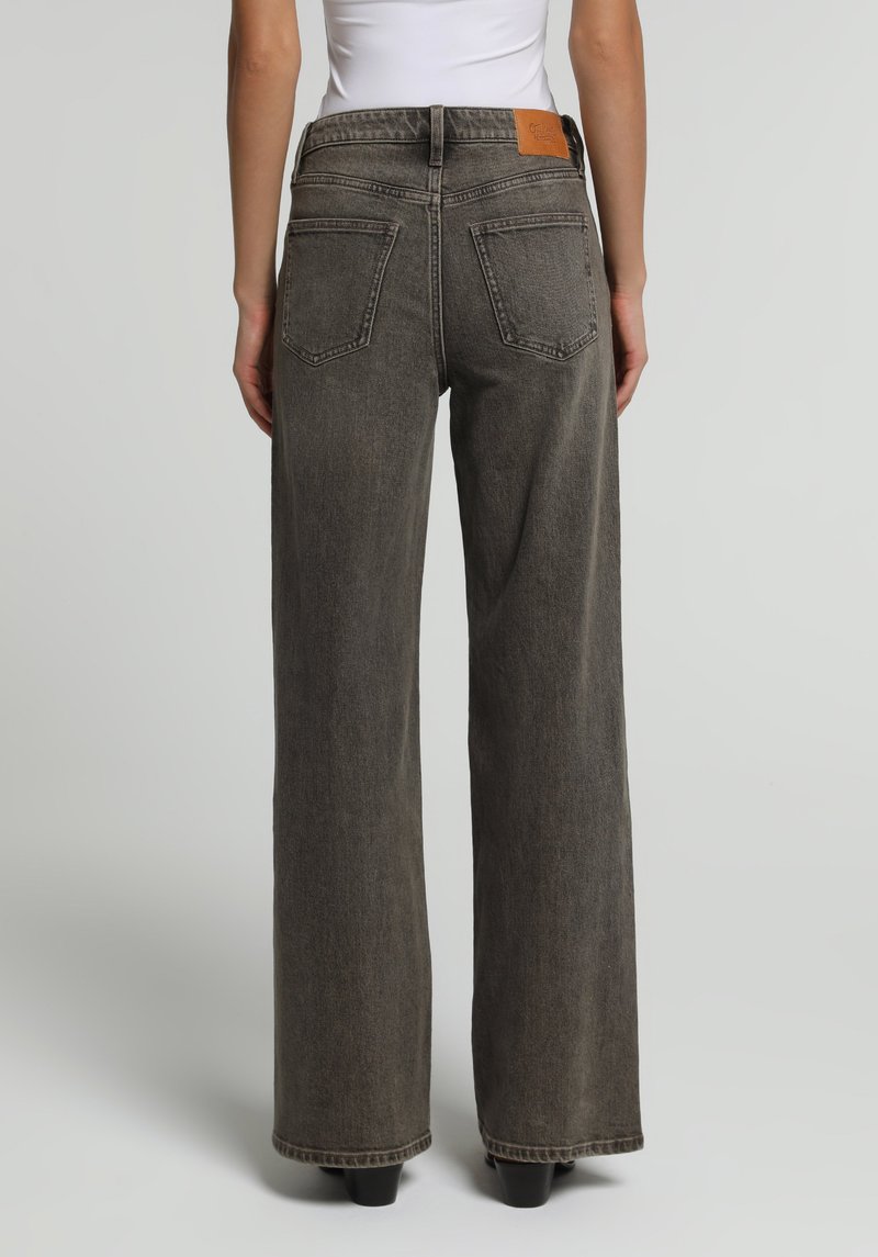 Imagine a Pantaloni  Supravopsire Wide Leg Fit 970 Berry
