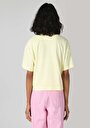 thumb-Afișați detalii pentru Regular Fit Round Neck Imprimat Galben Tricou Cu Mânecă Scurtă Pentru Femei