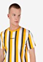 thumb-Afișați detalii pentru Regular Fit Round Neck Striped Bărbați Galben Tricou Cu Mânecă Scurtă